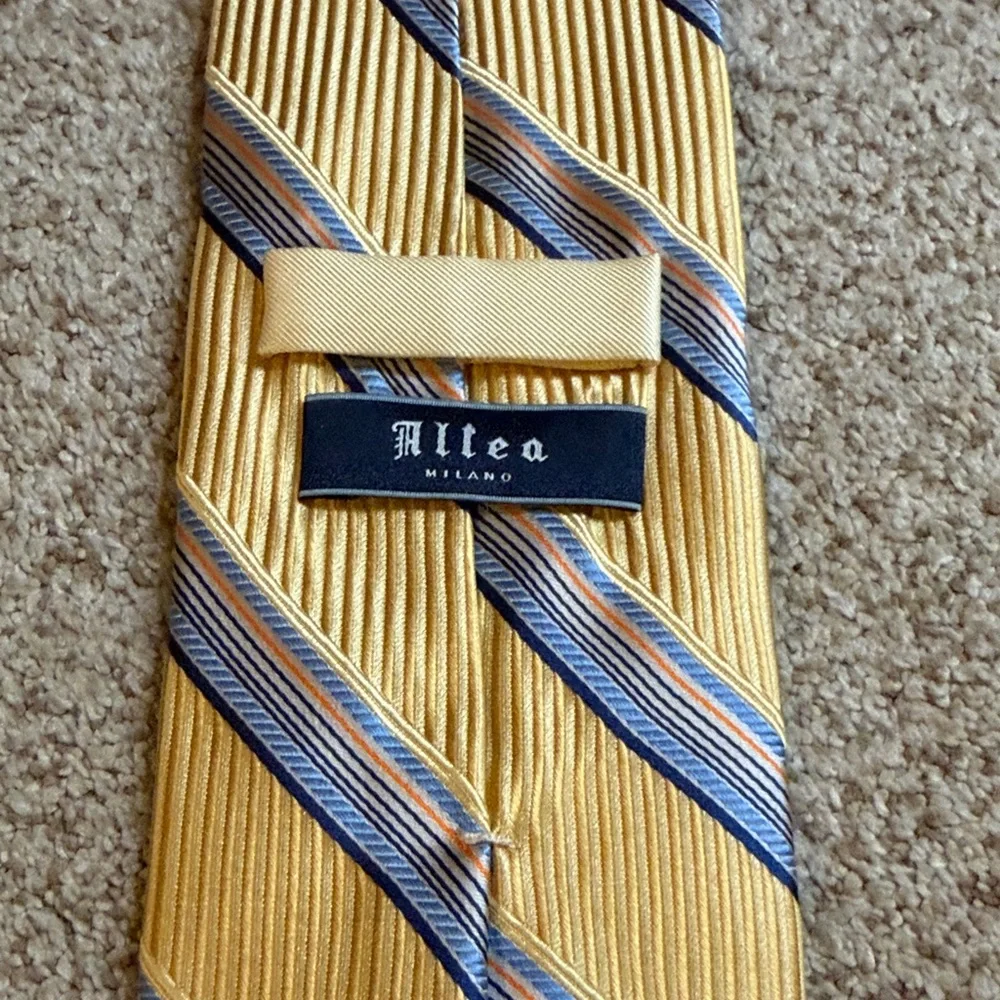 Allea Milano Yellow and Gray Striped Tie